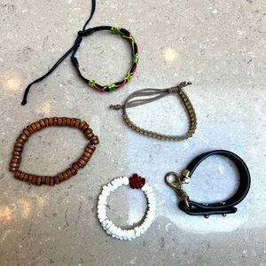 Colorful Bracelet Set - 5 fun & different styles for all of your outfits!